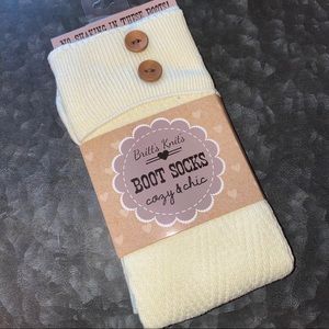 🧦BRITT’S KNITS Boot Socks Button Accents NWT🧦